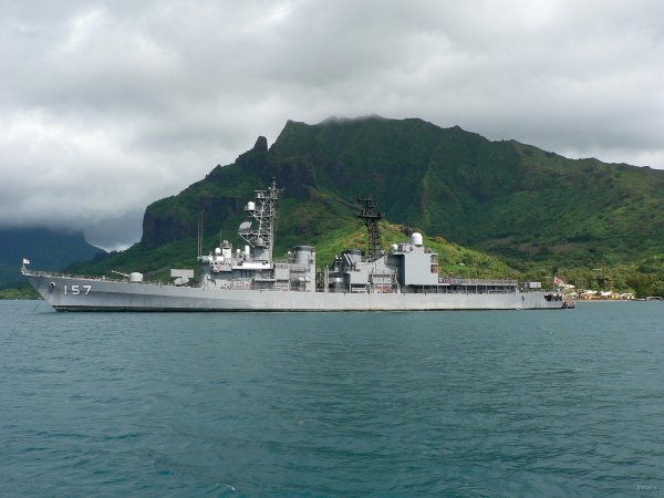 3- Navire de guerre japonais dans la baie de Cook 